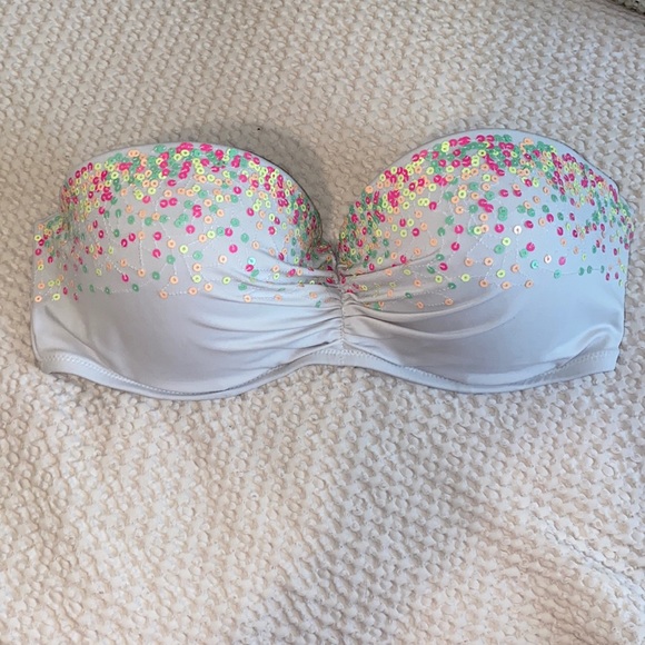 Victoria's Secret Other - Victoria’s Secret bathing suit top